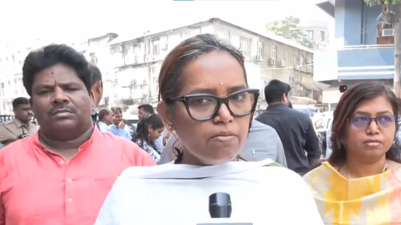 Congress MP Varsha Gaikwad (Photo/ANI) Congress MP Varsha Gaikwad (Photo/ANI)