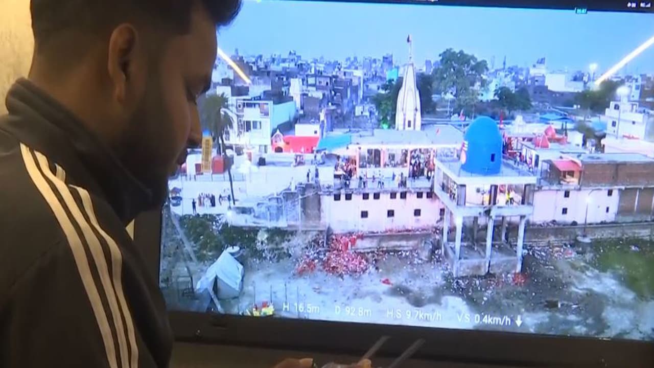 Drones from the ‘Jatayu Van’ deployed by Moradabad Municipal Corporation and police monitor crowded areas during Ram Navami and Durga Ashtami (Photo/ANI) Drones from the ‘Jatayu Van’ deployed by Moradabad Municipal Corporation and police monitor crowded areas during Ram Navami and Durga Ashtami (Photo/ANI)