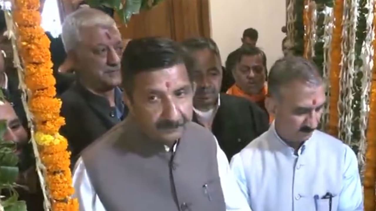 Himachal Pradesh CM Sukhvinder Singh Sukhu (R) and DyCM Mukesh Agnihotri (L) (Photo/ANI) Himachal Pradesh CM Sukhvinder Singh Sukhu (R) and DyCM Mukesh Agnihotri (L) (Photo/ANI)