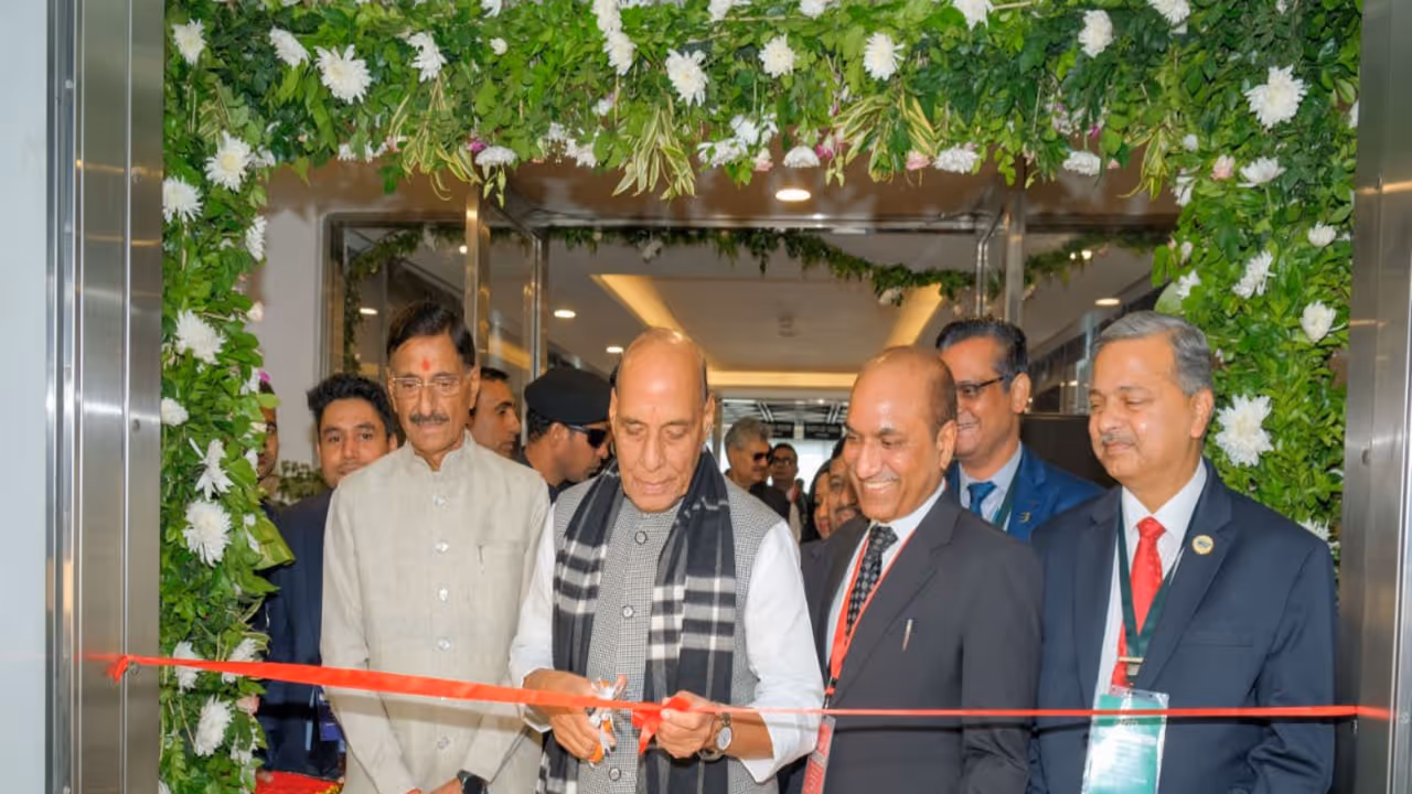 Rajnath Singh, Defence Minister of India (Photo/@SpokespersonMoD) Rajnath Singh, Defence Minister of India (Photo/@SpokespersonMoD)