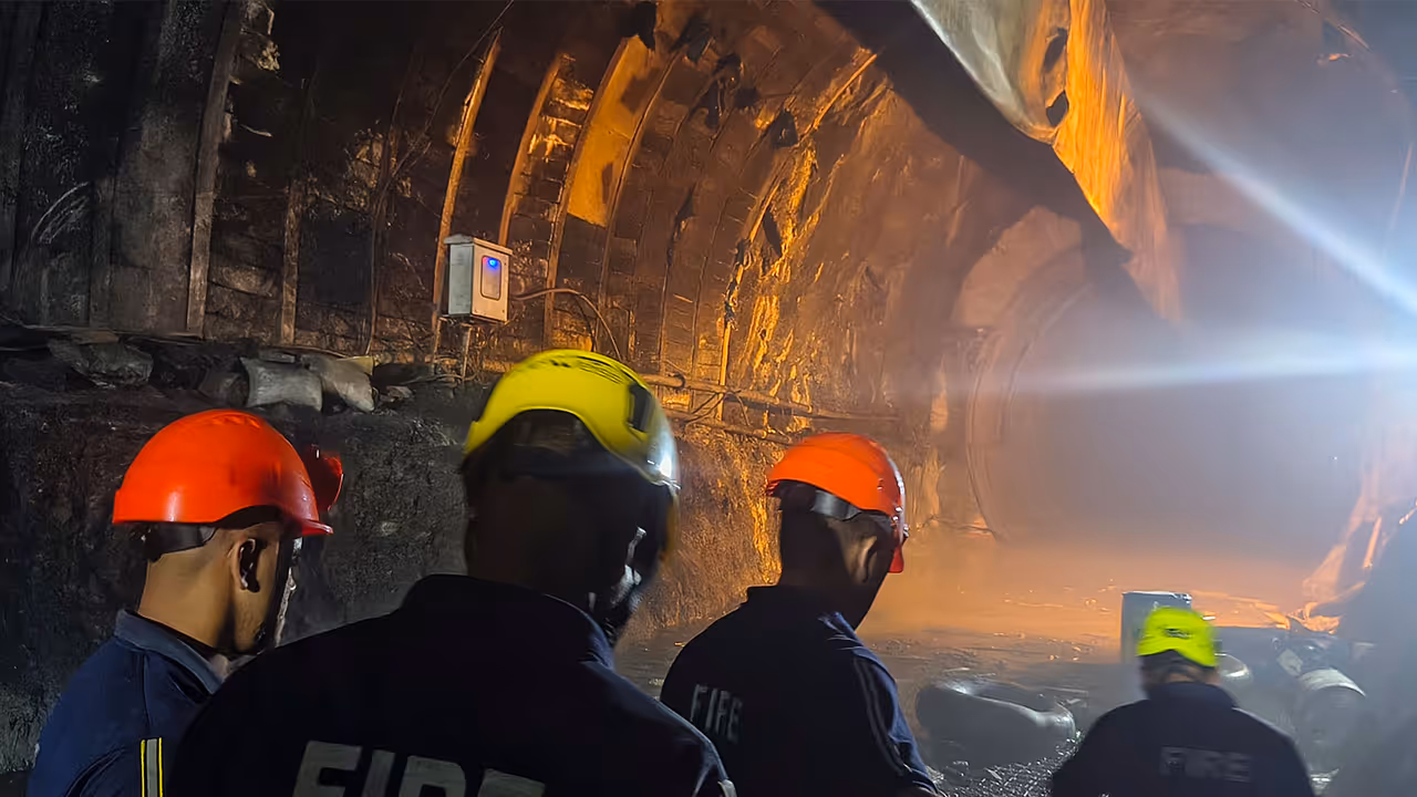 Rescue operations underway after water and debris entered an under construction tunnel at a hydroelectric project site in Pipalkoti, Chamoli (Photo/ANI) Rescue operations underway after water and debris entered an under construction tunnel at a hydroelectric project site in Pipalkoti, Chamoli (Photo/ANI)