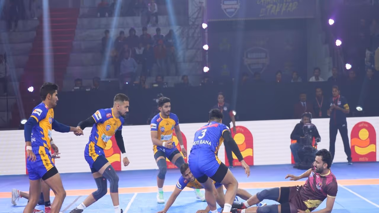 Karnal Kings Edge Rohtak Royals in high scoring thriller. (Photo: KCL) Karnal Kings Edge Rohtak Royals in high scoring thriller. (Photo: KCL)