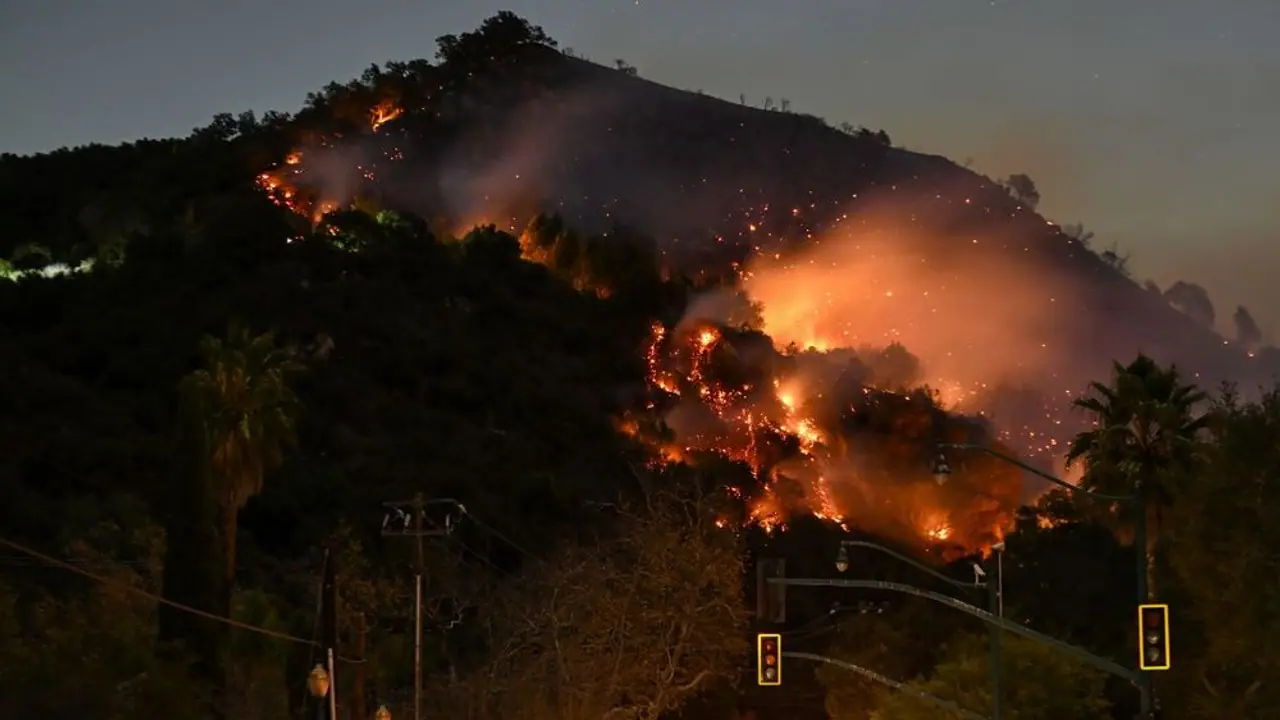 Edison International Stock Gains Despite Report Suggesting SCE’s ‘Zombie’ Line May Have Sparked Eaton Fire – Retail’s Still Bearish Edison International Stock Gains Despite Report Suggesting SCE’s ‘Zombie’ Line May Have Sparked Eaton Fire – Retail’s Still Bearish