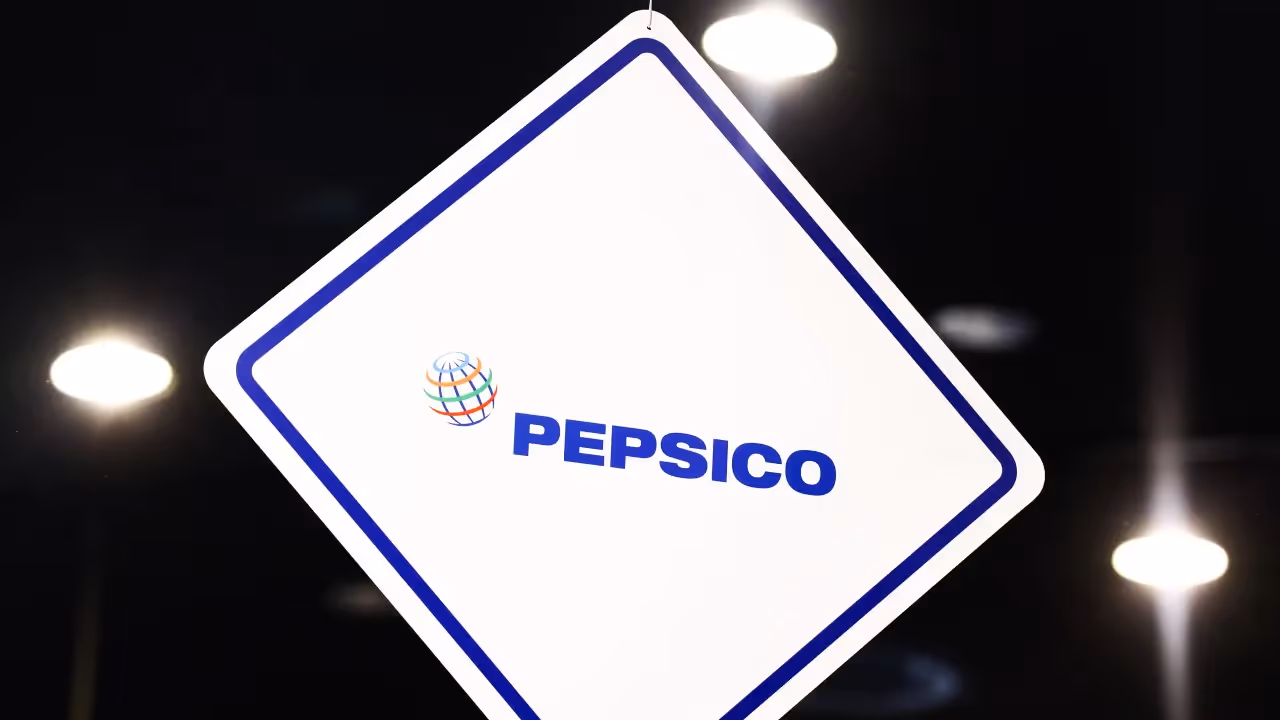 https://stocktwits.com/news articles/markets/equity/pepsico appoints steve schmitt as new cfo/ch67VqJR3KB https://stocktwits.com/news articles/markets/equity/pepsico appoints steve schmitt as new cfo/ch67VqJR3KB