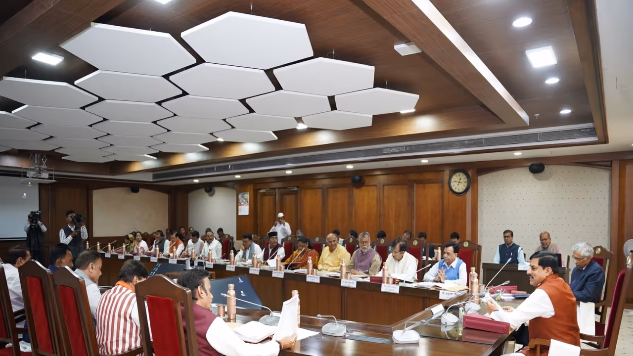 MP CM Mohan Yadav is chairing the cabinet meeting (Photo/ X @DrMohanYadav51) MP CM Mohan Yadav is chairing the cabinet meeting (Photo/ X @DrMohanYadav51)