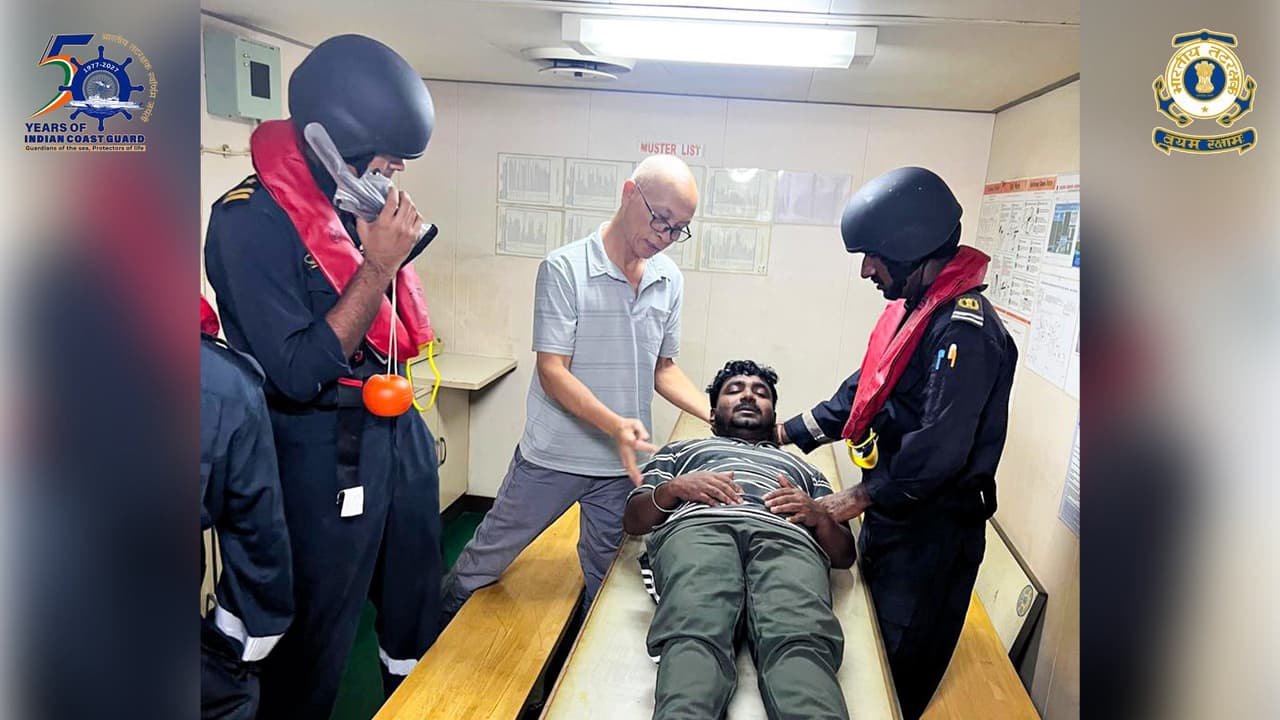 Indian Coast Guard evacuates Indian seafarer from Panama flagged vessel (Photo/@IndiaCoastGuard) Indian Coast Guard evacuates Indian seafarer from Panama flagged vessel (Photo/@IndiaCoastGuard)
