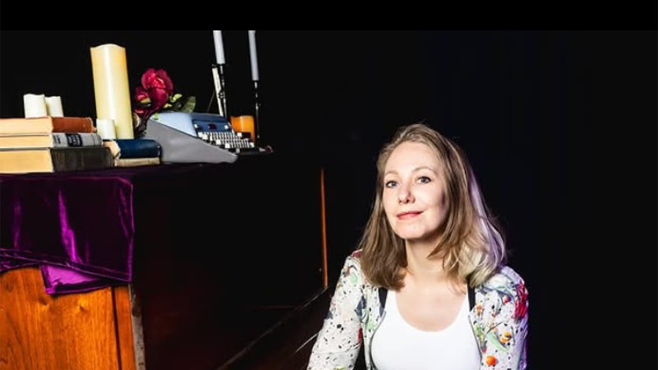 Emily V Gordon (Image source: Instagram@emilyvgordon) Emily V Gordon (Image source: Instagram@emilyvgordon)