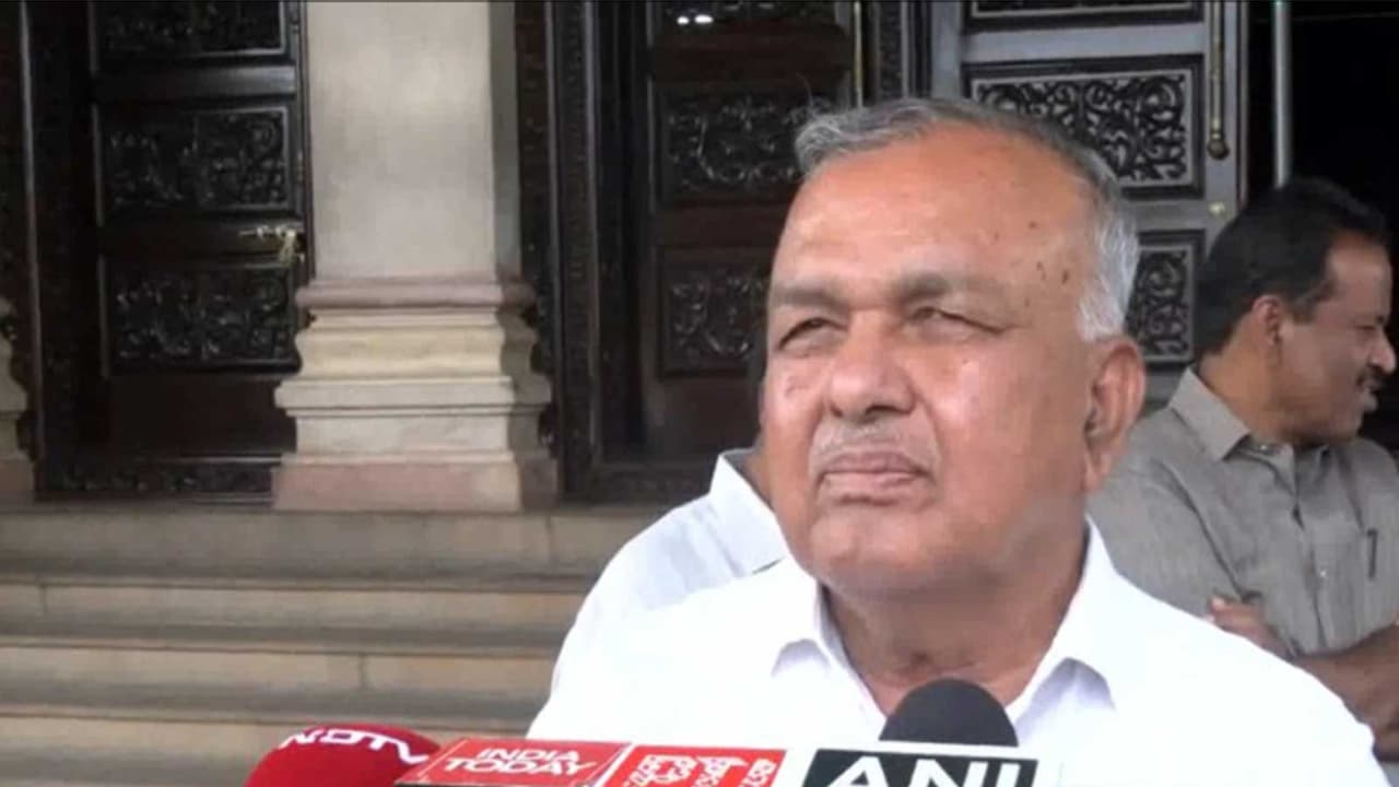 Karnataka Minister Ramlimga Reddy (Photo/ANI) Karnataka Minister Ramlimga Reddy (Photo/ANI)