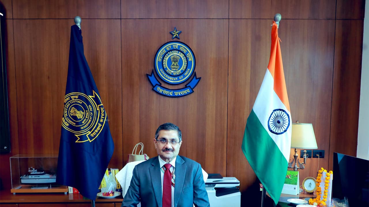 Vivek Chaturvedi (Photo/@CBIC) Vivek Chaturvedi (Photo/@CBIC)
