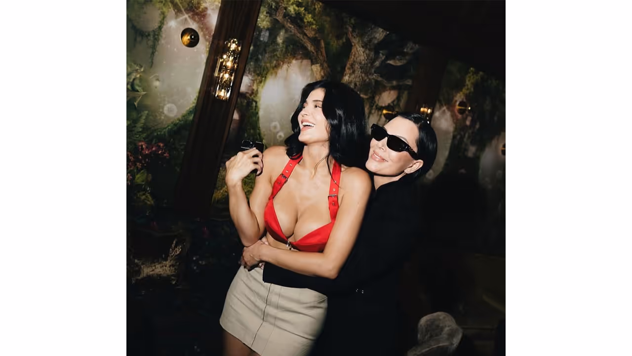 Kris Jenner with daughter Kylie Jenner (Photo/Instagram@krisjenner) Kris Jenner with daughter Kylie Jenner (Photo/Instagram@krisjenner)