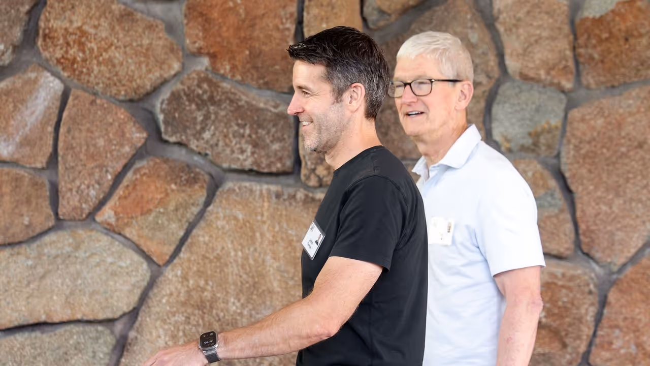 https://stocktwits.com/news articles/markets/equity/apple new ceo needs to find its next iphone thats ternus big job/cZYyU04RJsZ https://stocktwits.com/news articles/markets/equity/apple new ceo needs to find its next iphone thats ternus big job/cZYyU04RJsZ