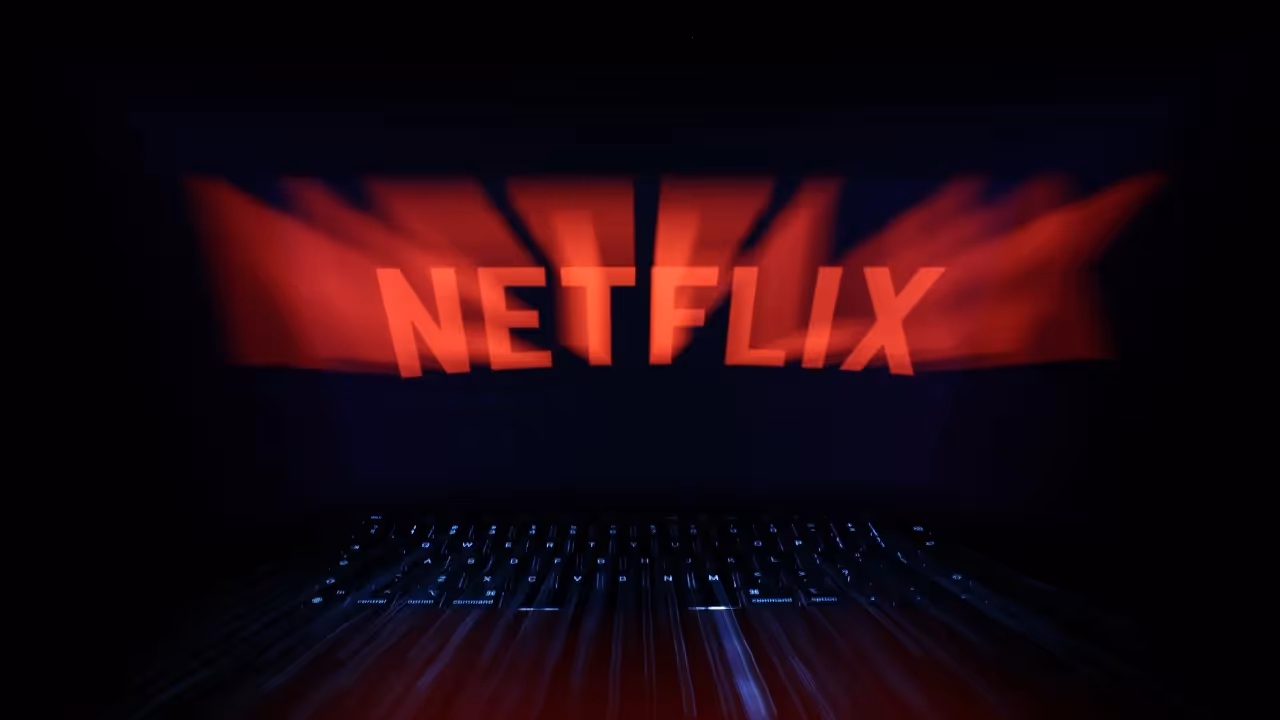 https://stocktwits.com/news articles/markets/equity/netflix dips despite upbeat earnings but stock gets strong backing from retail investors/ch8kyrLR5qU