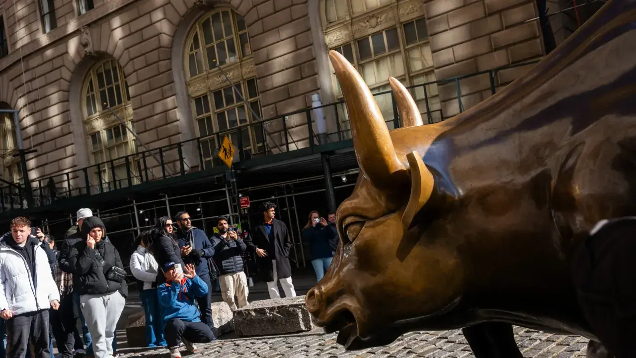 https://stocktwits.com/news articles/markets/equity/s and p 500 nasdaq dow end higher led by chipmaker stocks as investors look past us iran hostility/cZmY9vSR7nz https://stocktwits.com/news articles/markets/equity/s and p 500 nasdaq dow end higher led by chipmaker stocks as investors look past us iran hostility/cZmY9vSR7nz