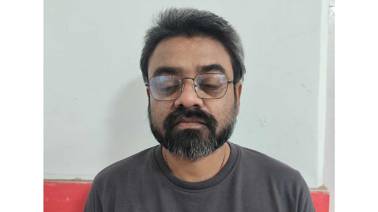 Image of a wanted accused arrested after 20 years in cheating case (Photo: Mumbai Police) Image of a wanted accused arrested after 20 years in cheating case (Photo: Mumbai Police)