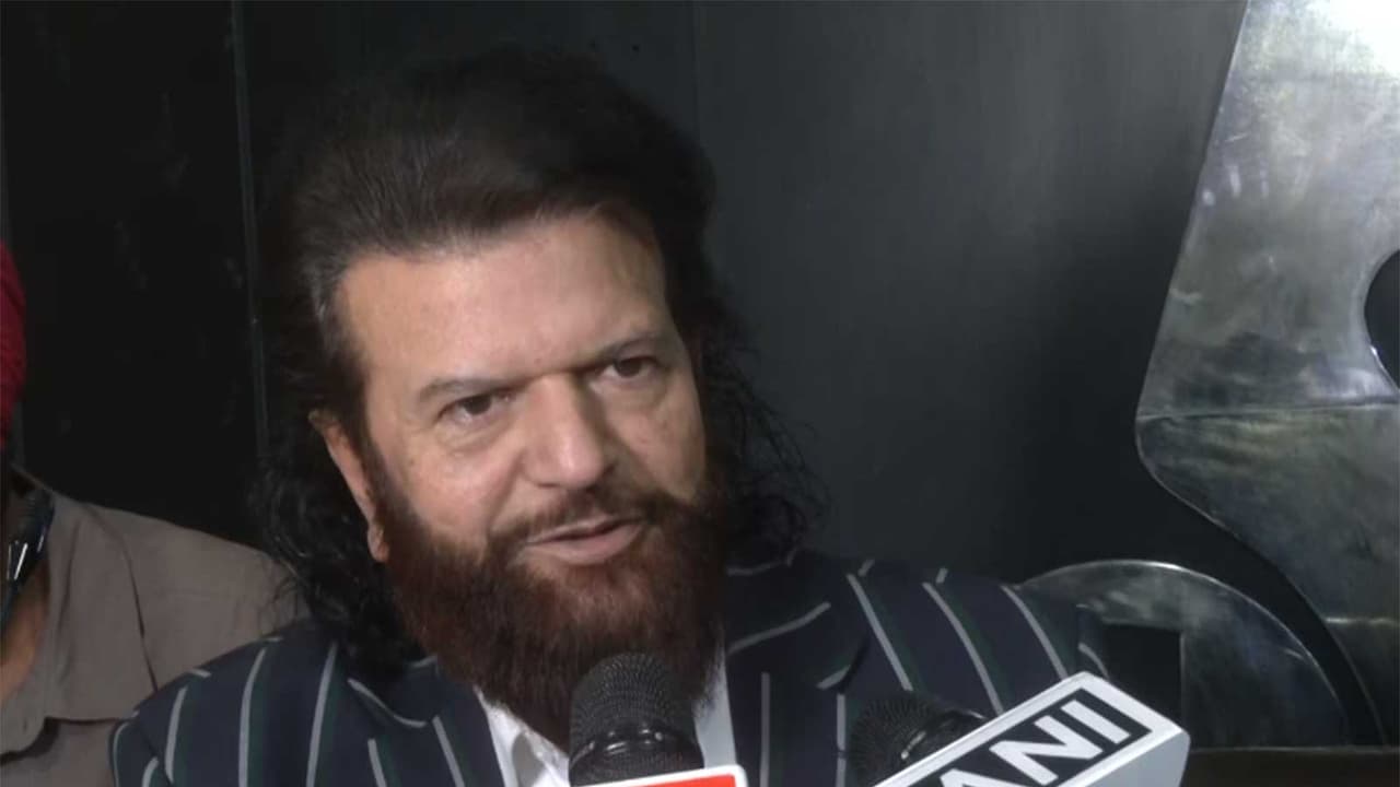 Singer Hans Raj Hans (Photo/ANI) Singer Hans Raj Hans (Photo/ANI)