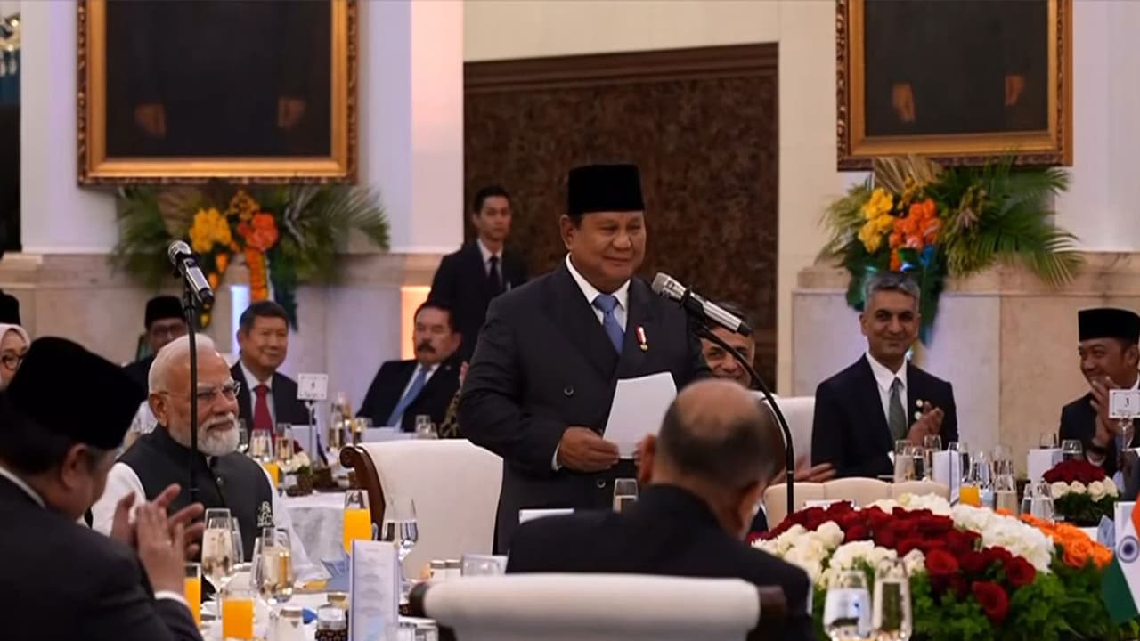Prime Minister Narendra Modi smiles as Indonesian President Prabowo Subianto praises India's development model during a banquet lunch in Jakarta on Tuesday. (Photo: ANI/DD News) Prime Minister Narendra Modi smiles as Indonesian President Prabowo Subianto praises India's development model during a banquet lunch in Jakarta on Tuesday. (Photo: ANI/DD News)