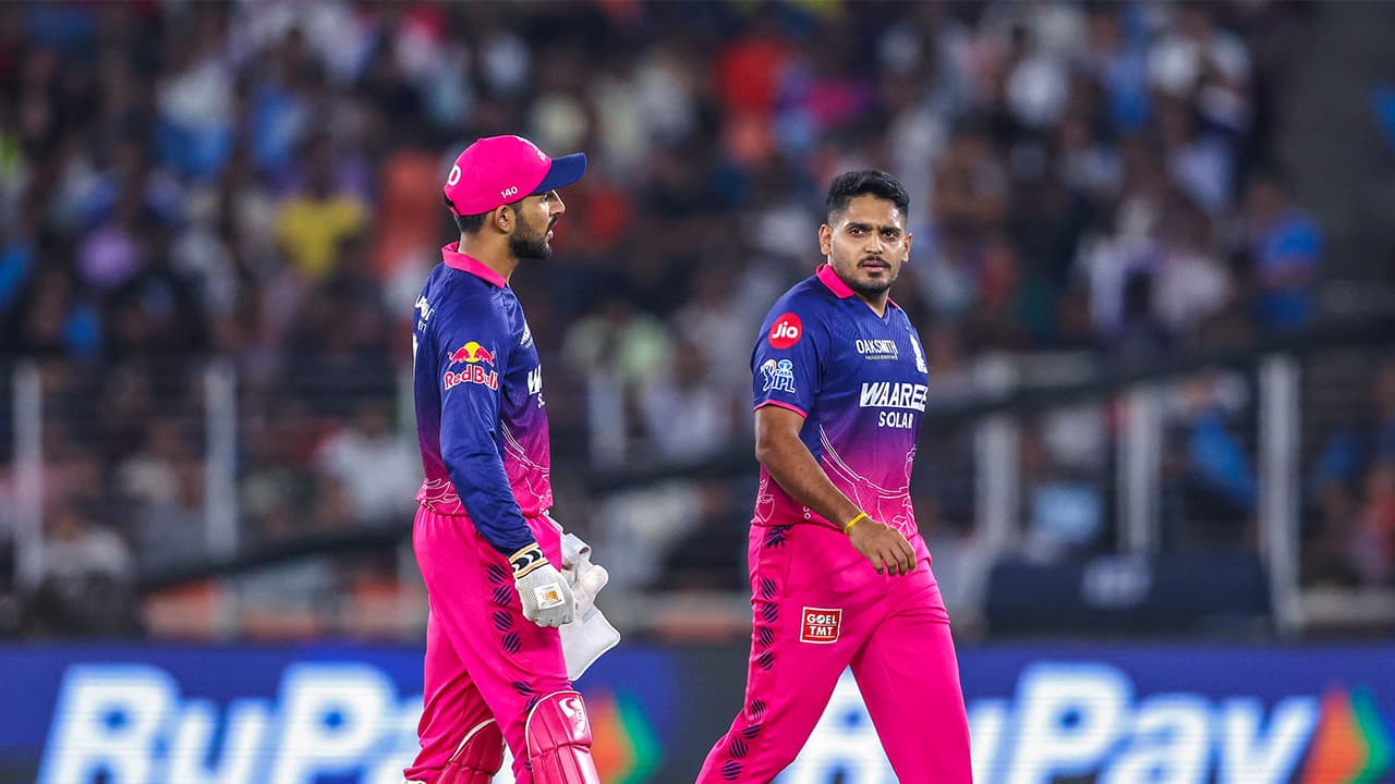 Tushar Deshpande (R). (Photo/ANI) Tushar Deshpande (R). (Photo/ANI)