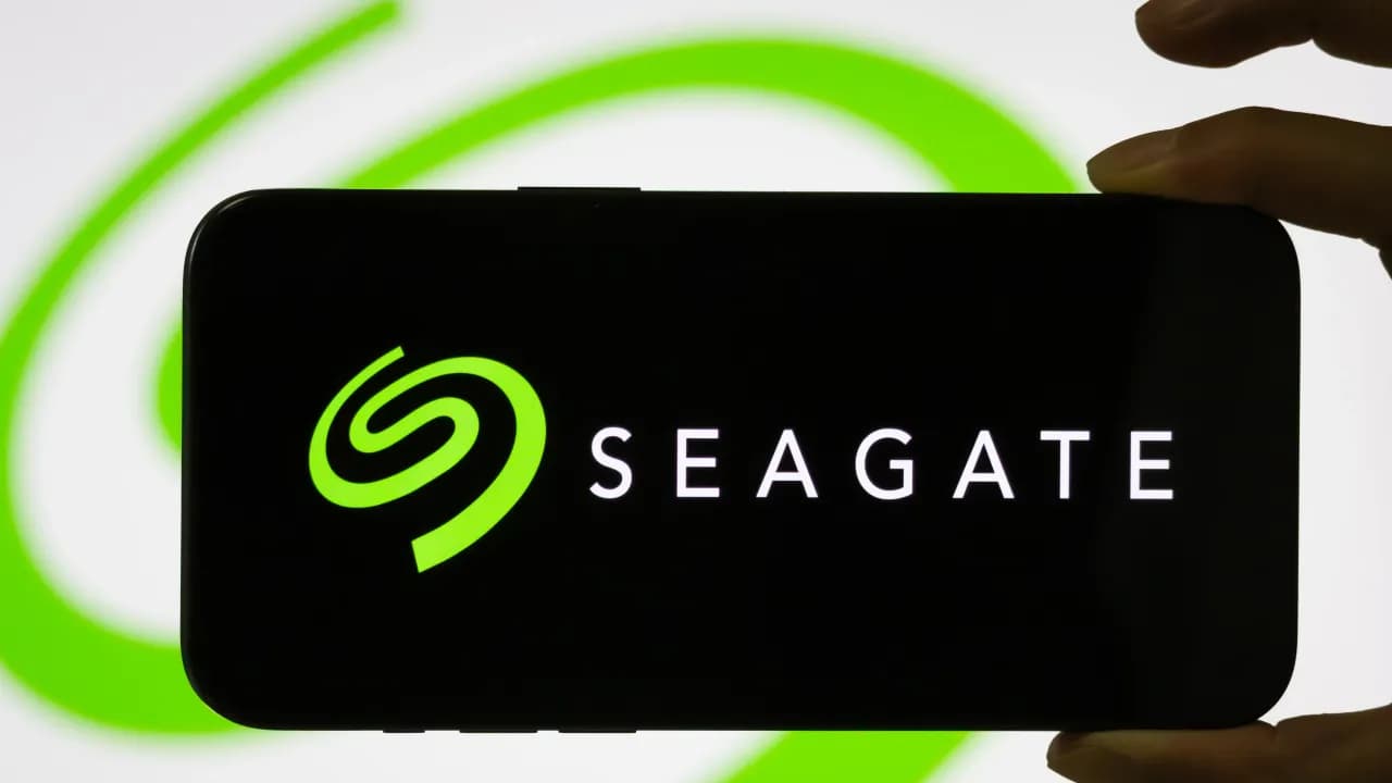 https://stocktwits.com/news articles/markets/equity/seagate q4 beat wall street new pricing regime stx multi year growth runway/cZNRuMVRJRw https://stocktwits.com/news articles/markets/equity/seagate q4 beat wall street new pricing regime stx multi year growth runway/cZNRuMVRJRw