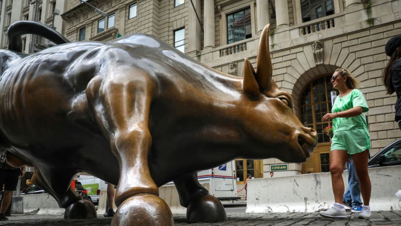 AI, Crypto, Cannabis Or EVs? Retail Investors Pick Their Top Speculative Bet For 2025 AI, Crypto, Cannabis Or EVs? Retail Investors Pick Their Top Speculative Bet For 2025