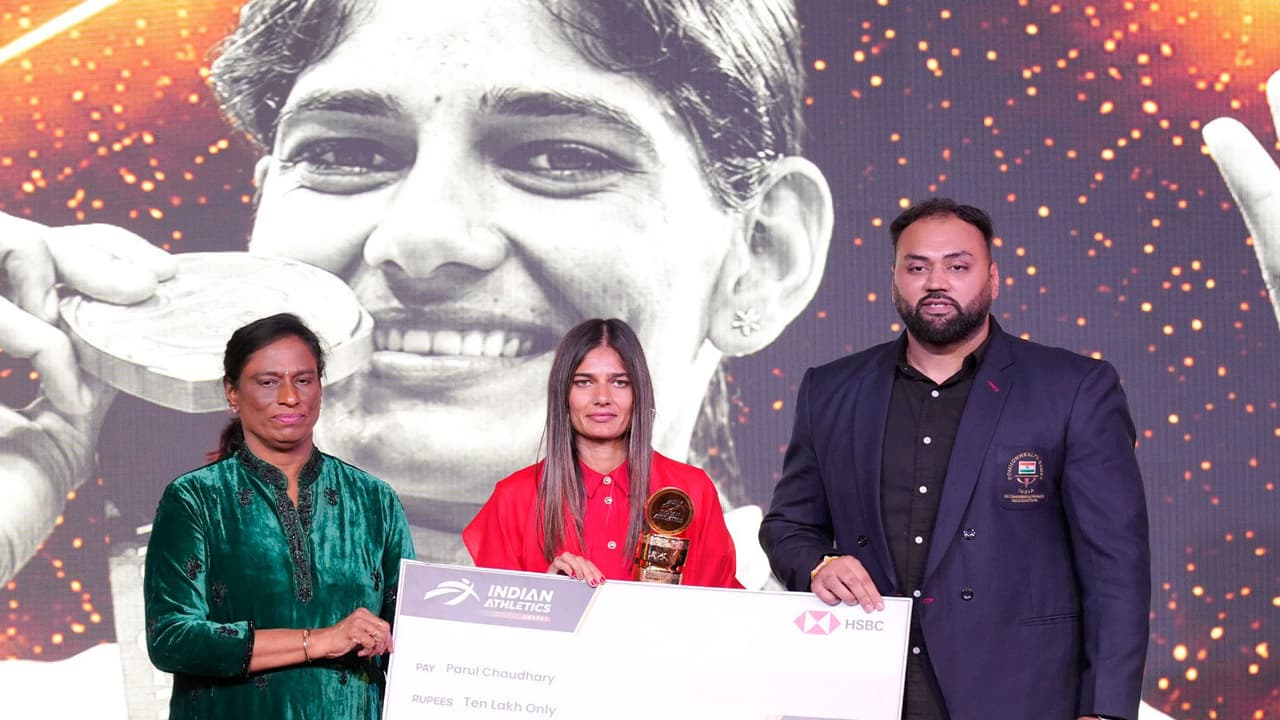 Parul Chaudhary received Best Athlete (female) award. (Photo: AFI) Parul Chaudhary received Best Athlete (female) award. (Photo: AFI)