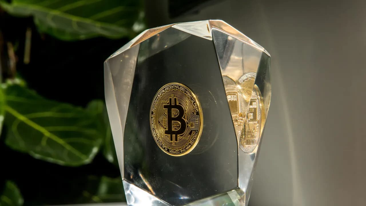 https://stocktwits.com/news articles/markets/cryptocurrency/base on chain bitcoin trading volume/cZ3PdivRIf6 https://stocktwits.com/news articles/markets/cryptocurrency/base on chain bitcoin trading volume/cZ3PdivRIf6