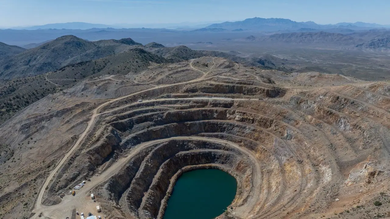 https://stocktwits.com/news articles/markets/equity/crml jumps usar and mp advance as rare earth stocks catch government tailwinds/cZYlP9ORJol https://stocktwits.com/news articles/markets/equity/crml jumps usar and mp advance as rare earth stocks catch government tailwinds/cZYlP9ORJol