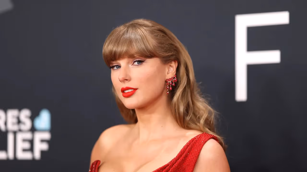 https://stocktwits.com/news articles/markets/equity/taylor swift drops surprise album reveal on travis kelces podcast boost loading for universal music group/chrDvmjRd77