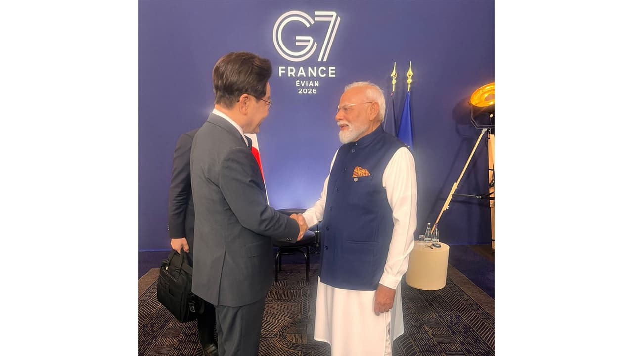 Prime Minister Narendra Modi with South Korean President Lee Jae myung (Photo/X@narendramodi) Prime Minister Narendra Modi with South Korean President Lee Jae myung (Photo/X@narendramodi)