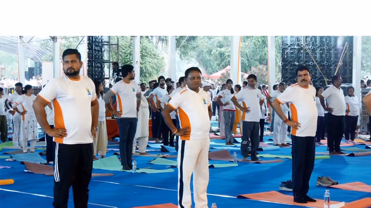 CM Majhi leads 12th International Yoga Day celebrations (Photo/ANI) CM Majhi leads 12th International Yoga Day celebrations (Photo/ANI)