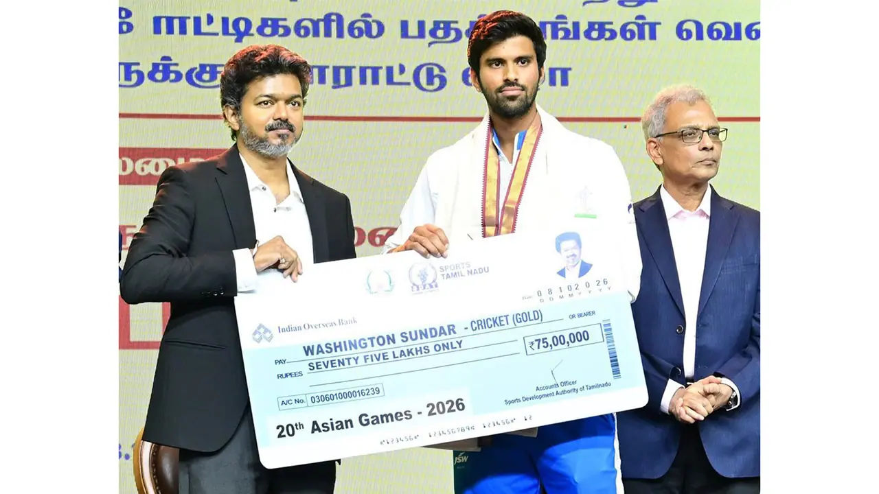 Tamil Nadu Chief Minister C. Joseph Vijay and Washington Sundar. (Photo:X/@Sundarwashi5) Tamil Nadu Chief Minister C. Joseph Vijay and Washington Sundar. (Photo:X/@Sundarwashi5)