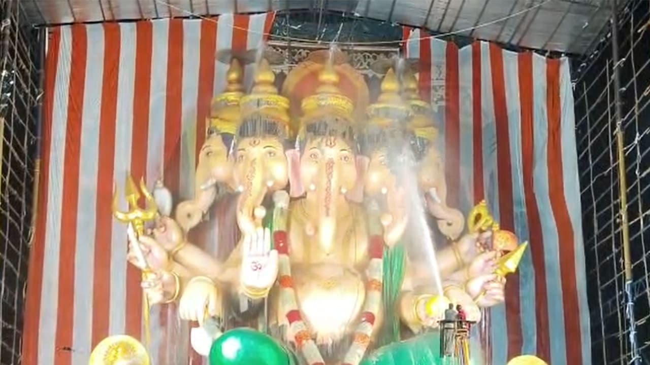 72 Foot Clay Ganesh Idol (Photo/ANI) 72 Foot Clay Ganesh Idol (Photo/ANI)