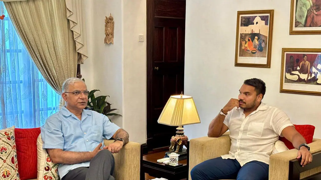 Sri Lankan MP Namal Rajapaksa with Indian High Commissioner Santosh Jha (Photo:X/@IndiainSL) Sri Lankan MP Namal Rajapaksa with Indian High Commissioner Santosh Jha (Photo:X/@IndiainSL)