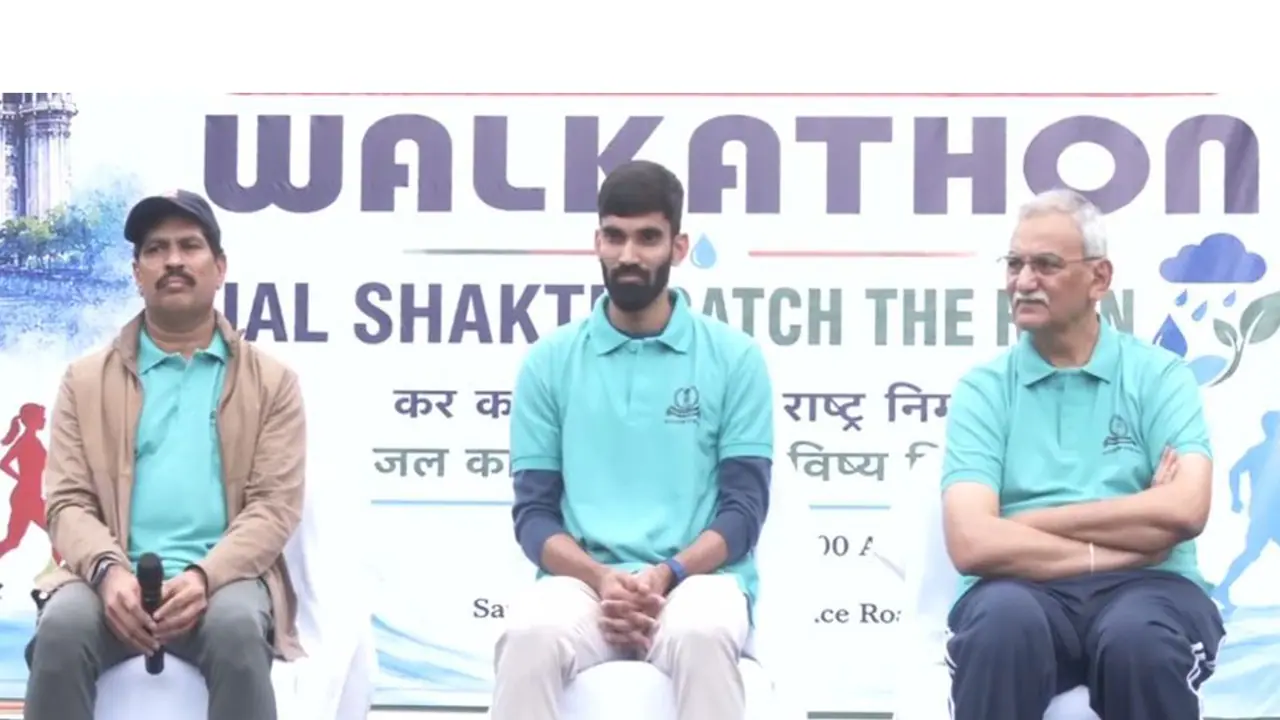 Suresh Battini, Kidambi Srikanth and KV Chowdary during Income Tax Department's Walkathon in Hyderabad. (Photo: ANI) Suresh Battini, Kidambi Srikanth and KV Chowdary during Income Tax Department's Walkathon in Hyderabad. (Photo: ANI)
