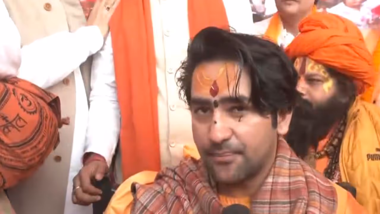 Bageshwar Dham Sarkar Acharya Dhirendra Krishna Shastri (Photo/ANI) Bageshwar Dham Sarkar Acharya Dhirendra Krishna Shastri (Photo/ANI)