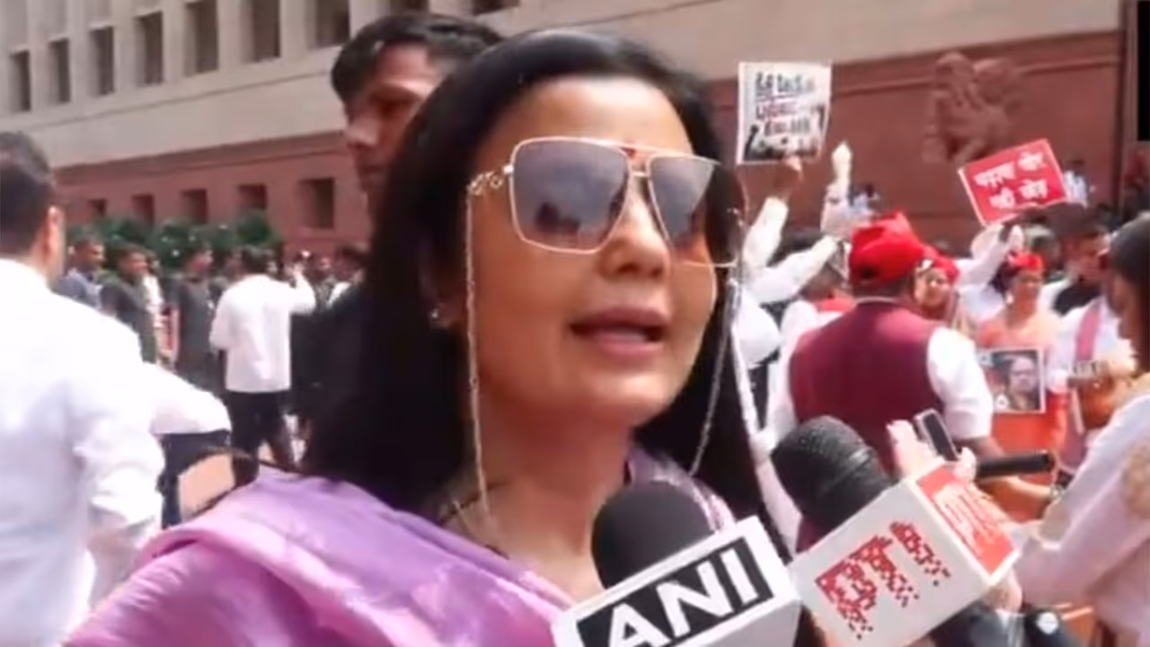 Trinamool Congress MP Mahua Moitra (Photo/ANI) Trinamool Congress MP Mahua Moitra (Photo/ANI)
