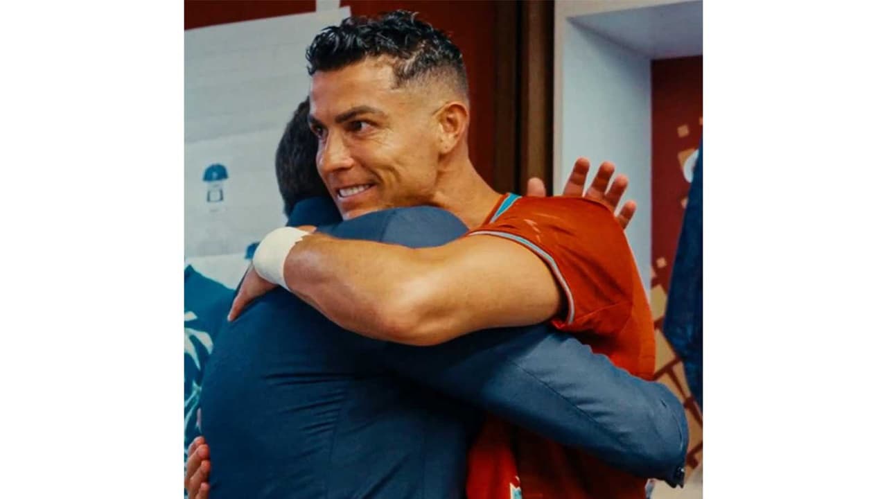 Portugal PM Luis hugging Cristiano Ronaldo. (Photo: @luismontenegro Instagram) Portugal PM Luis hugging Cristiano Ronaldo. (Photo: @luismontenegro Instagram)