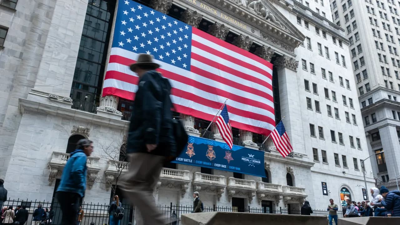 https://stocktwits.com/news articles/markets/equity/dow jumps after fed selloff iran deal crude lift sentiment/cZKk4bRR77W https://stocktwits.com/news articles/markets/equity/dow jumps after fed selloff iran deal crude lift sentiment/cZKk4bRR77W
