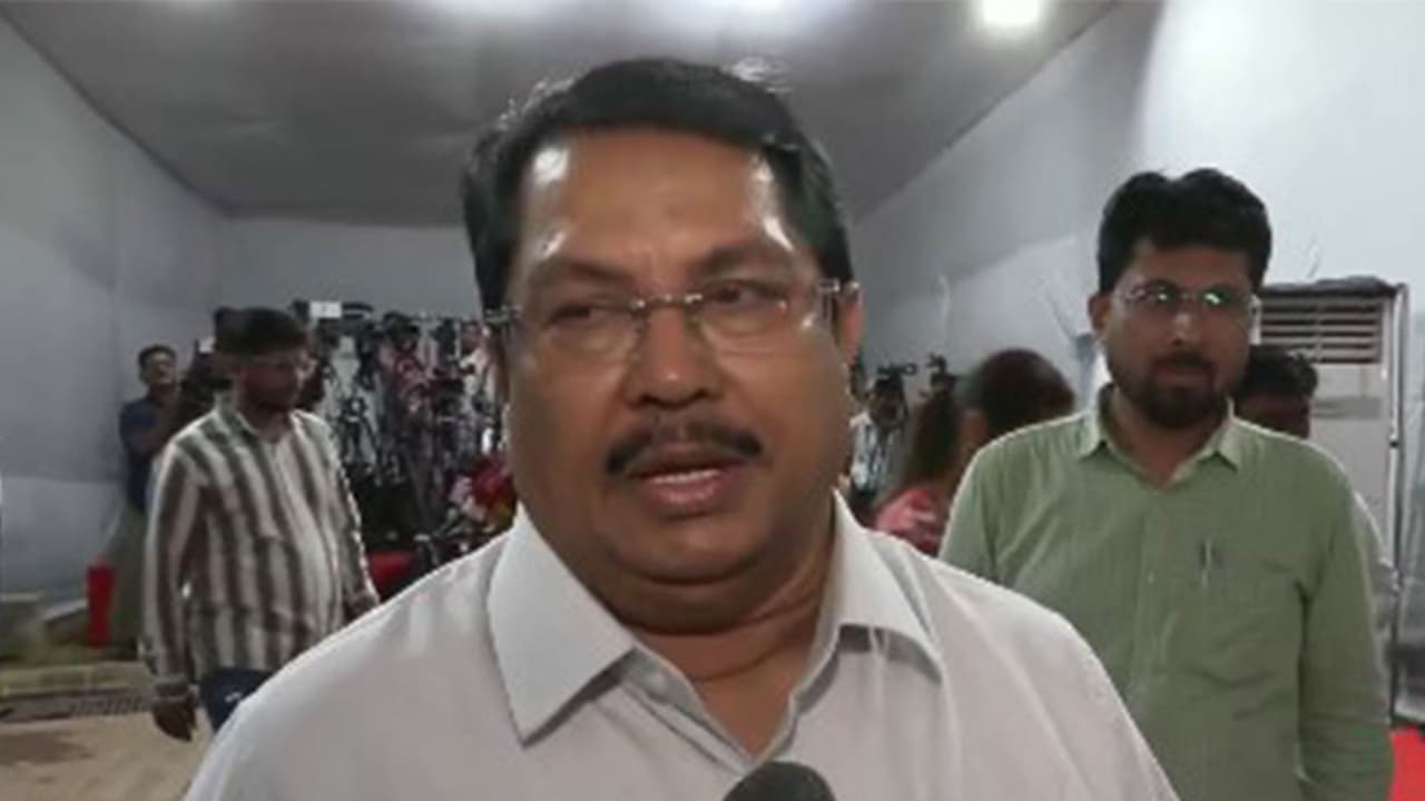 Congress MLA Vijay Wadettiwar (Photo/ANI) Congress MLA Vijay Wadettiwar (Photo/ANI)