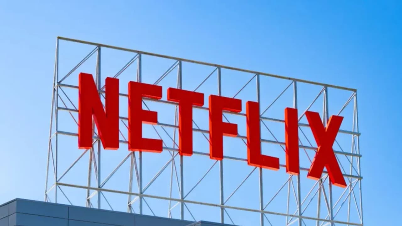 https://stocktwits.com/news articles/markets/equity/netflix debuts ad metric showing 190 million monthly active viewers/cL2qp8AREb2