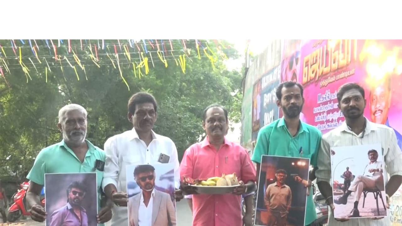Rajinikanth fans pray for 'Jailer 2' (Photo/ANI) Rajinikanth fans pray for 'Jailer 2' (Photo/ANI)