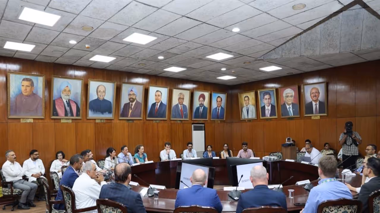 Delegates from BRICS Member States and Official Partner Countries at PGIMER (Photo/X/@MoHFW_INDIA) Delegates from BRICS Member States and Official Partner Countries at PGIMER (Photo/X/@MoHFW_INDIA)