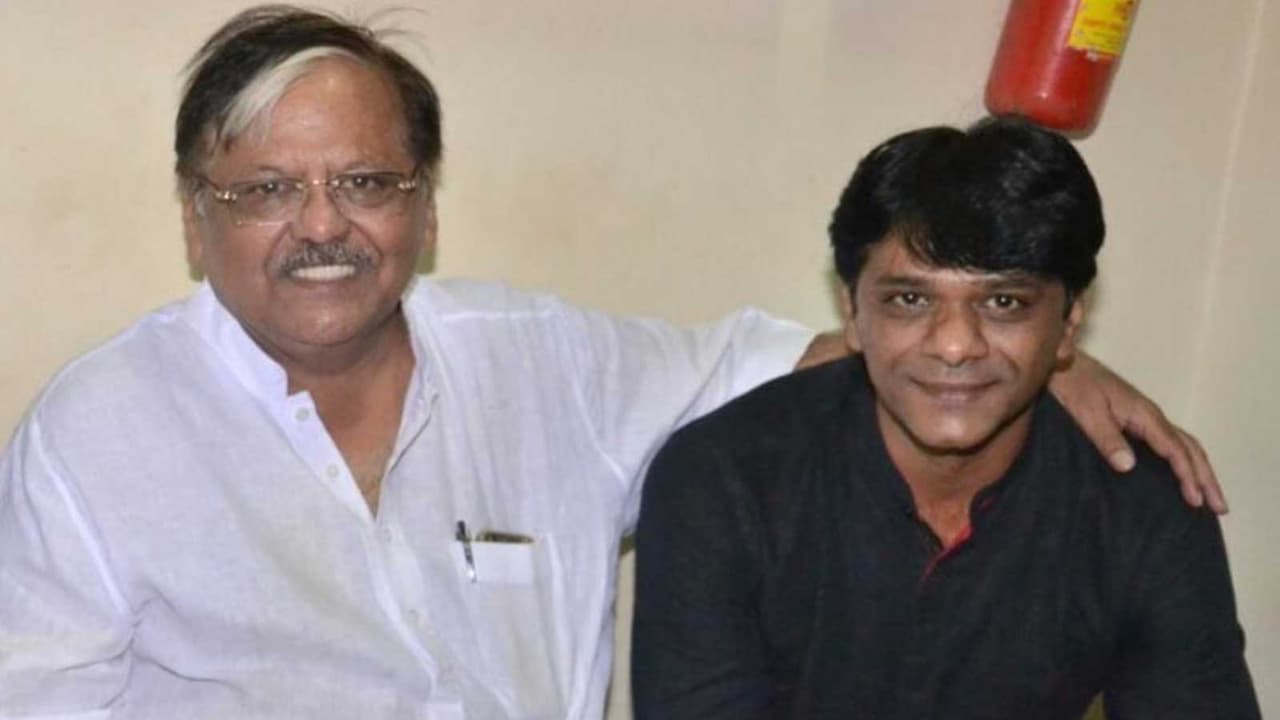 Late Arvind Vekaria (left) with his son Tanmay Vekaria (Photo/Instagram/ @tanmayvekariaofficial) Late Arvind Vekaria (left) with his son Tanmay Vekaria (Photo/Instagram/ @tanmayvekariaofficial)