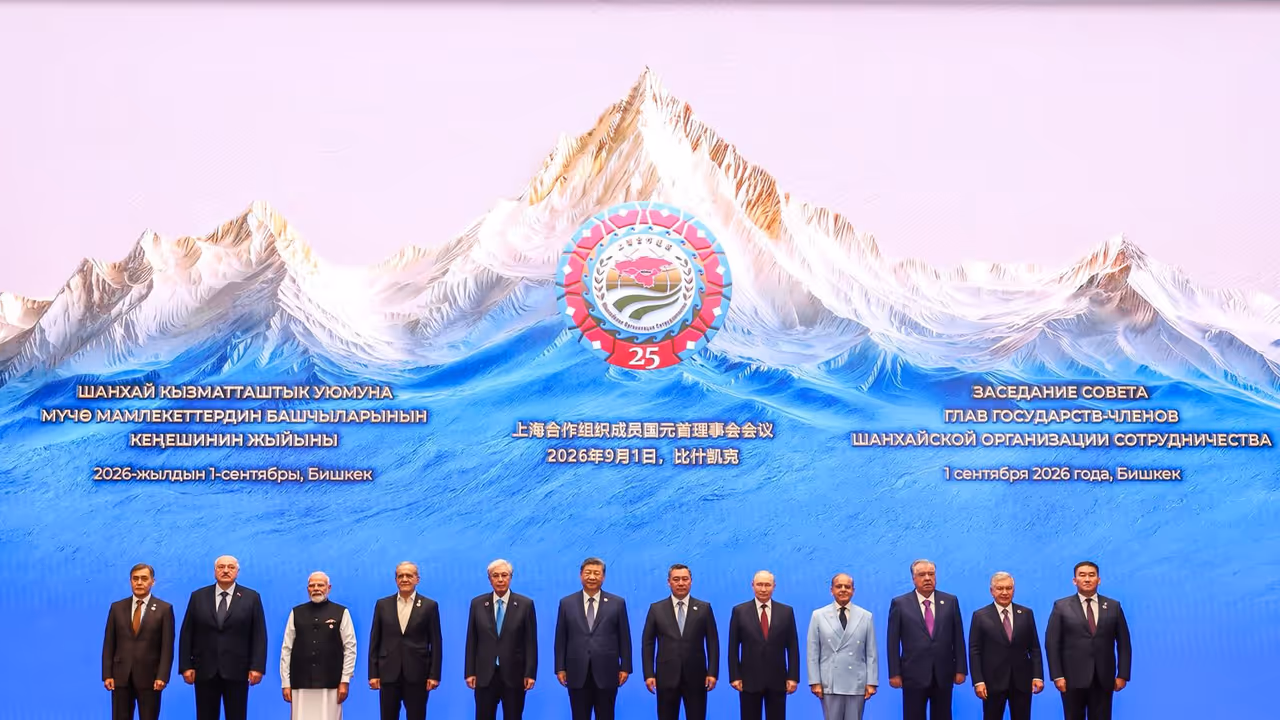 PM Modi standing alongside SCO members (Photo/X/@narendramodi) PM Modi standing alongside SCO members (Photo/X/@narendramodi)