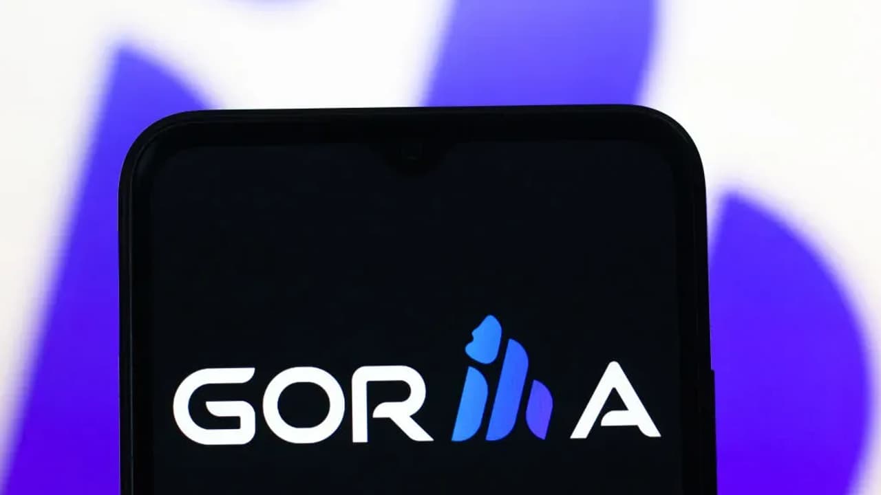https://stocktwits.com/news articles/markets/equity/grrr 5 5b commercial book wall street attention compass point 193 upside/cZYcWj8RJj0 https://stocktwits.com/news articles/markets/equity/grrr 5 5b commercial book wall street attention compass point 193 upside/cZYcWj8RJj0