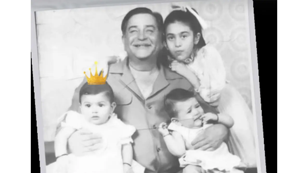 Childhood picture of Kareena Kapoor Khan with Riddhima Kapoor Sahni, Karishma Kapoor with Raj Kapoor (Photo/@kareenakapoorkhan) Childhood picture of Kareena Kapoor Khan with Riddhima Kapoor Sahni, Karishma Kapoor with Raj Kapoor (Photo/@kareenakapoorkhan)