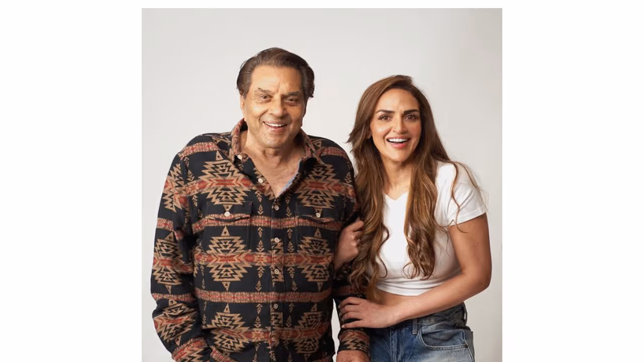 Late Dharmendra with daughter Esha Deol (Image source: Instagram/ @imeshadeol) Late Dharmendra with daughter Esha Deol (Image source: Instagram/ @imeshadeol)