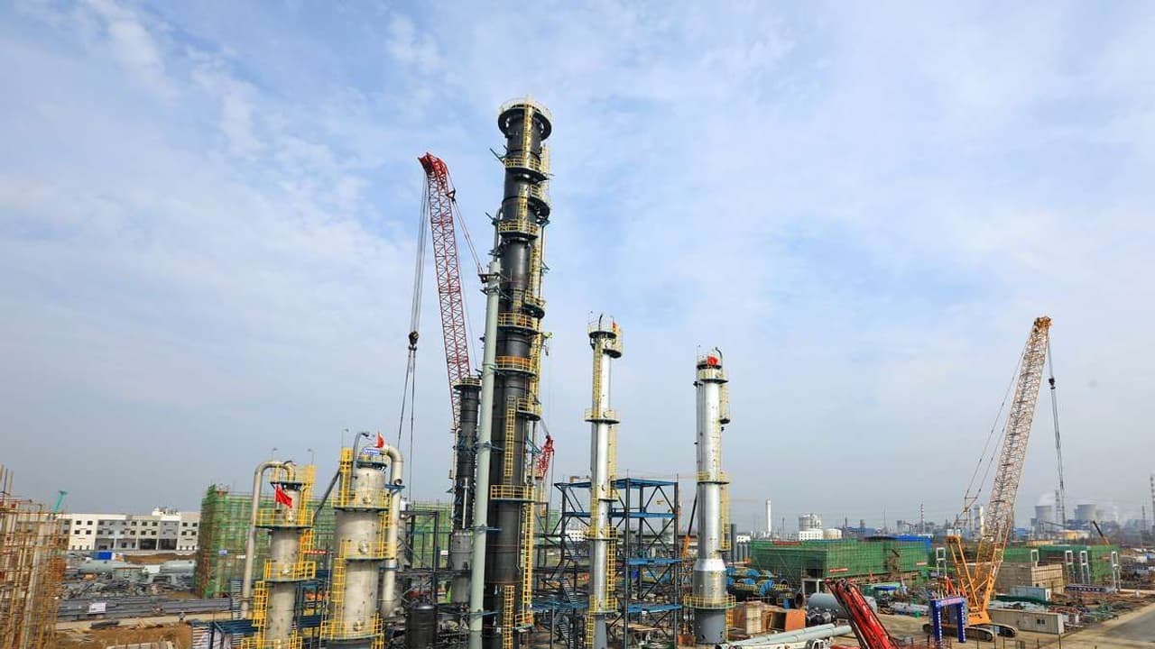 Methanex Stock Holds Ground As UBS Reiterates ‘Buy’ Rating, Hikes Price Target: Retail’s Not Buying It Yet