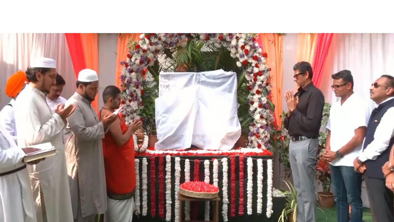 KSCA held special prayer meeting for 11 RCB fans who lost their lives last year (Photo; ANI) KSCA held special prayer meeting for 11 RCB fans who lost their lives last year (Photo; ANI)