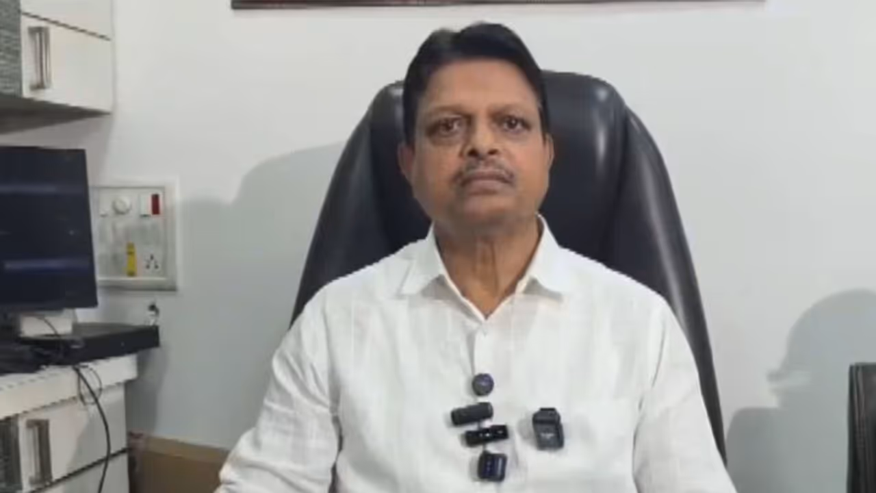 Shiv Sena corporator Ramesh Mhatre (Photo/ANI) Shiv Sena corporator Ramesh Mhatre (Photo/ANI)