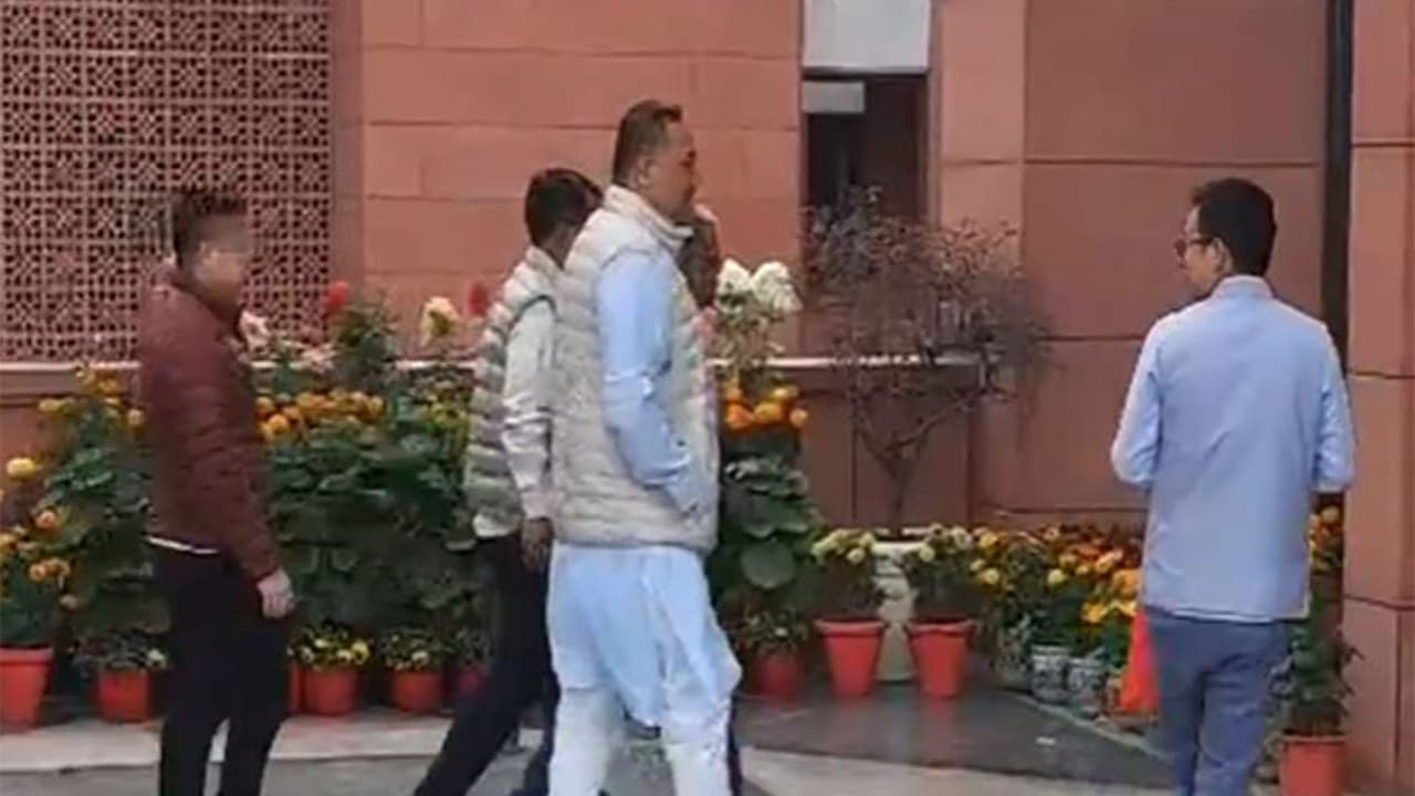 Manipur MLAs arriving at BJP headquarters in Delhi (Photo/ANI) Manipur MLAs arriving at BJP headquarters in Delhi (Photo/ANI)